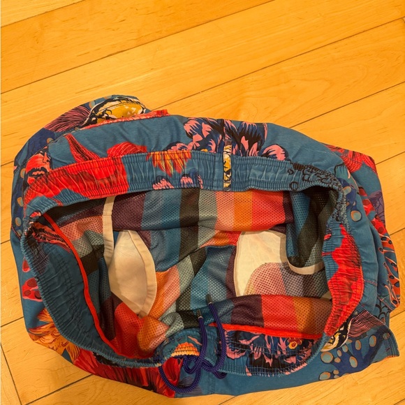 Paul Smith Swimwear 4” Inseam Swim Trunks Size M Floral Koi Print Lined Shorts - Picture 6 of 10